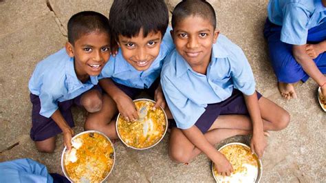 WFP Joins Akshaya Patra Foundation to Fight Malnutrition and Hunger ...