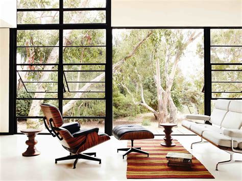 These Mid-Century Modern Chairs Make a Case for Great Home Decor