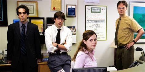 The Office: 10 Parallels That Only True Fans Noticed In The Series