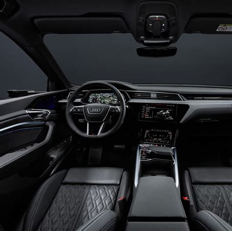 Gallery: 2024 Audi SQ8 e-tron Interior