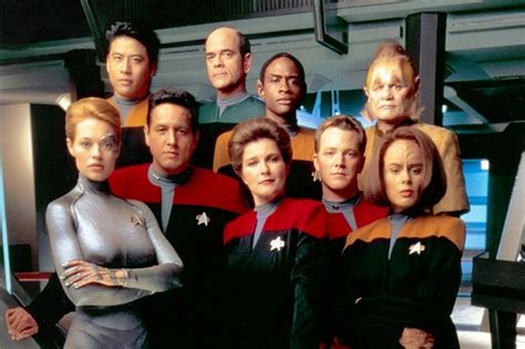 10 things you might not know about STAR TREK: VOYAGER - Warped Factor - Words in the Key of Geek.