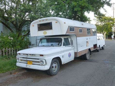 Curbside Classic: 1964 Chevrolet C30 Chinook Class C Motorhome – Let’s Hit The Road