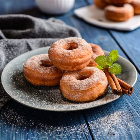 Cinnamon Doughnuts Recipe: How to Make Cinnamon Doughnuts