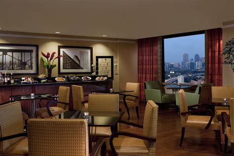 Renaissance Dallas Hotel Club Lounge Dining #Relax, #travel, #GuestRoom, | Dallas hotels, Hotel ...