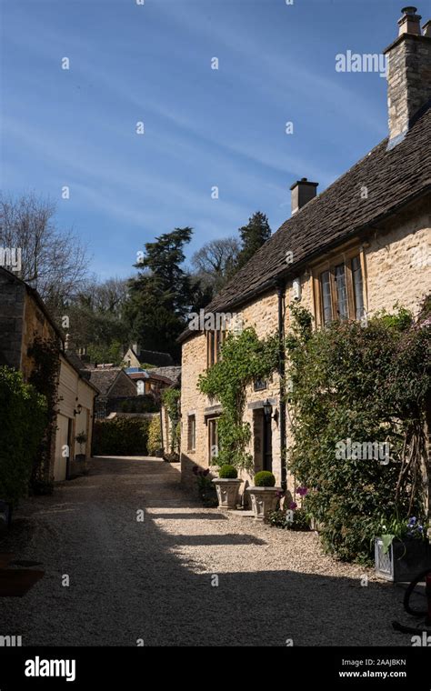 Cute Traditional English stone Limestone Houses in the Cotswolds England, United Kingdom Stock ...