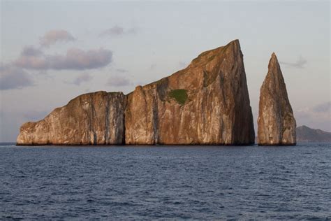 10 famous sea stack formations from around the World. | Images Photo Gallery