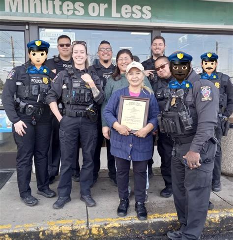 Montgomery County Police Officers Honor Retiring 7-Eleven Owner - The MoCo Show