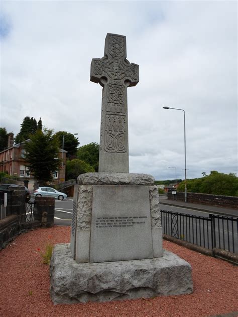 BRIDGE OF WEIR - War Memorials Online