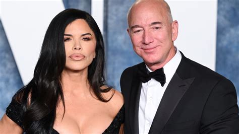 Amazon founder Jeff Bezos engaged to girlfriend Lauren Sanchez