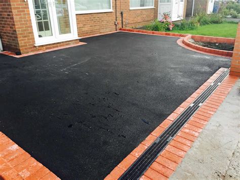 How Much Does It Cost To Tarmac A Driveway? | Costs.co.uk