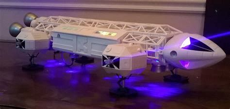 Gallery Pictures - Space 1999 Eagle Transporter -- Science Fiction Plastic Model Kit -- 1/48 ...