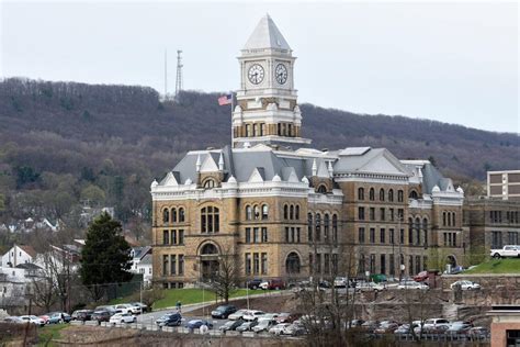 In split vote, Schuylkill County commissioners approve public comment policy | News ...