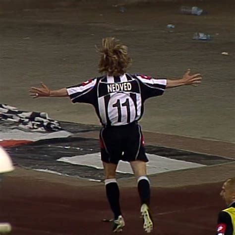 #ComebackGoals | Nedved vs Real Madrid | 2003 | THAT semi-final 🆚 Real Madrid in 2003. Pavel ...