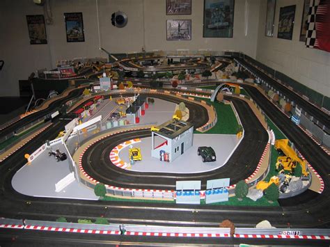 Slot Car Track Building - Alby Hobbies