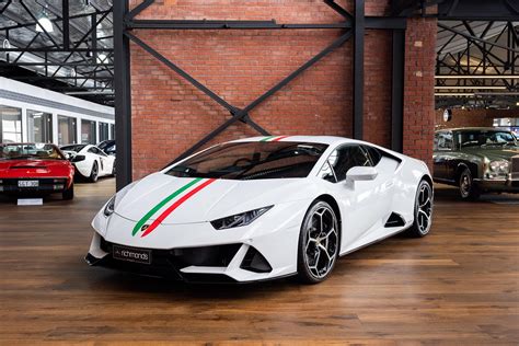 Lamborghini Huracan Evo Spyder White