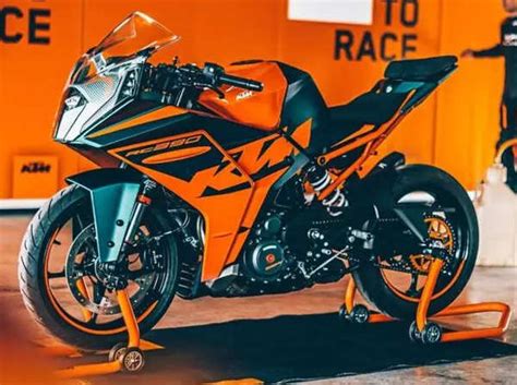 Upcoming bike launches In May: 2022 KTM RC390, 390 Adventure, Triumph ...