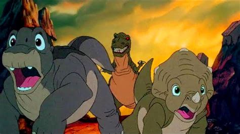 The Land Before Time | Sharptooth's Attack (Eu Portuguese) - YouTube