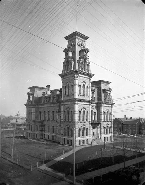 Ottawa City Hall. (BAC, Mikan, 3325359, Credit: William James Topley ...