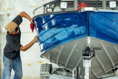 How to Paint The Bottom of a Boat - BoatPowered