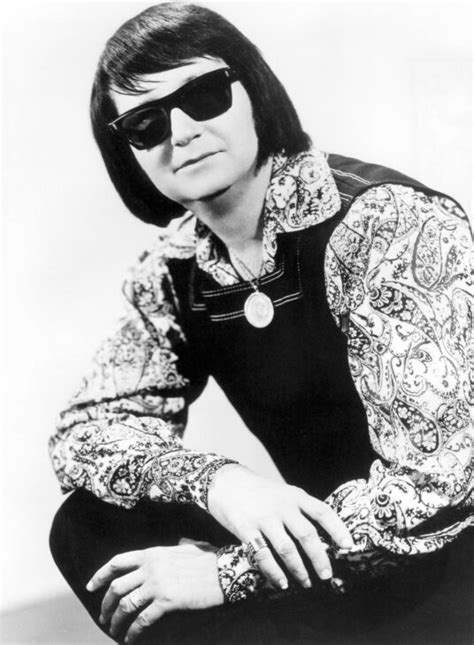 Roy Orbison as a young man without sunglasses | Who2