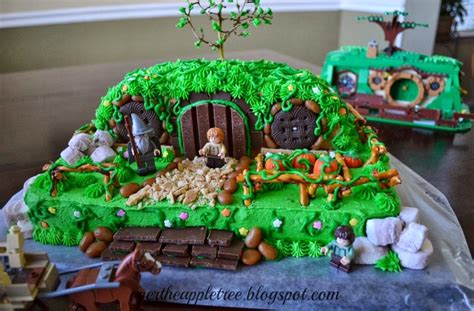 Over The Apple Tree: Hobbit Hole Birthday Cake