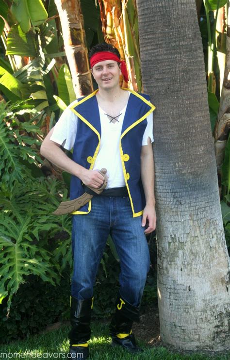 Disney’s Jake and the Never Land Pirates DIY Family Costumes