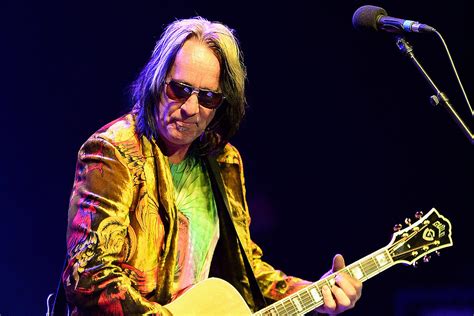 Todd Rundgren Announces Virtual Tour Tailored for 25 Cities