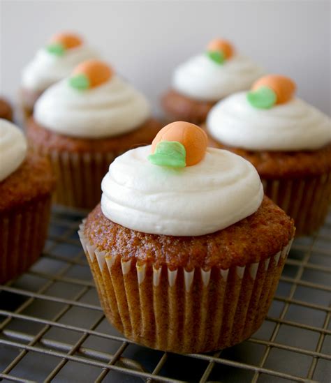 These Peas are Hollow: Carrot Cake Cupcakes