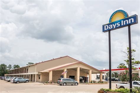 Days Inn by Wyndham Bastrop | Bastrop, TX Hotels