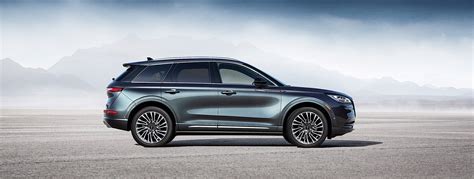 2020 Lincoln Corsair Hits Small Luxury SUV Segment with Aviator Cues ...