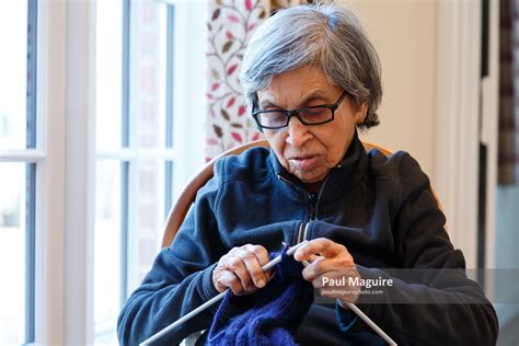 Stock photo - Elderly woman knitting - Paul Maguire