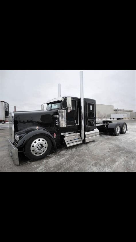 Kenworth W900 flat glass | Kenworth trucks, Big rig trucks, Kenworth