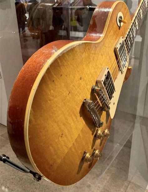 Jimmy Page Number One 1959 Gibson Les Paul. At the Metropolitan Museum ...