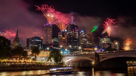 Melbourne crowd crush: Melbourne council investigates New Year’s Eve ...