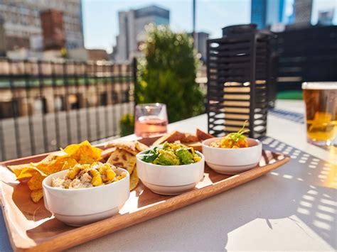 29 Best Rooftop Bars NYC Has For Drinking At This Summer