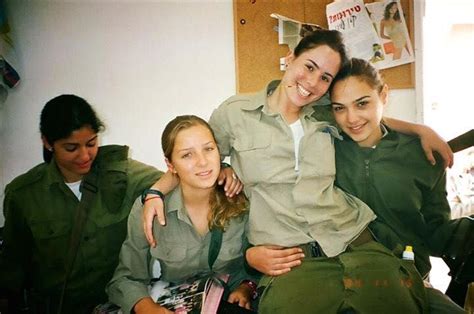 IDF- Gal Gadot on the right | Gal gadot, Gal gardot, Gal gadot idf