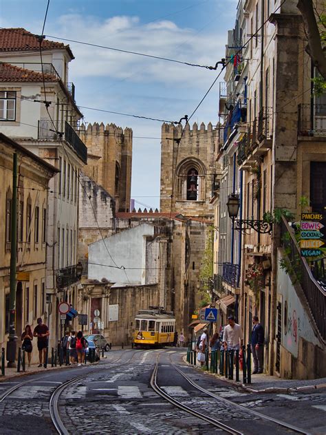 rua largo da se Lisbonne | OLYMPUS DIGITAL CAMERA | Flickr