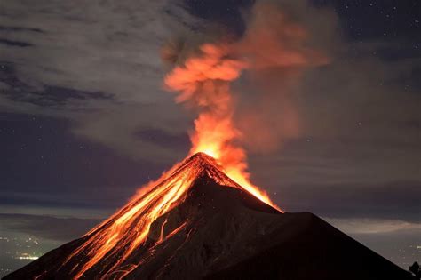 The most dangerous volcanoes in the world | loveexploring.com