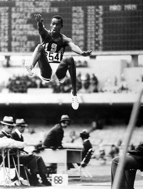 Bob Beamon Mexico City Olympics 1968 - 8,90 m | Long jump, Sports ...