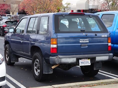 1995 Nissan Pathfinder | The first generation of the Nissan … | Flickr