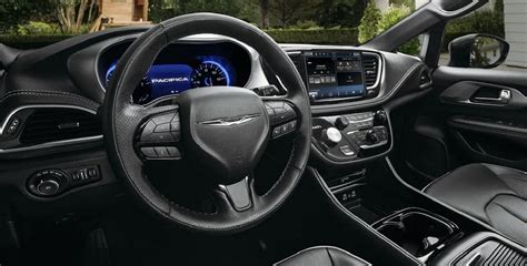 2024 Chrysler Pacifica Hybrid: Top 6 expected features