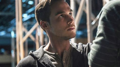 Supergirl Chris Wood Interview: Mon-El Talks Super Powers, the DEO and Bonding with Kara - TV Guide