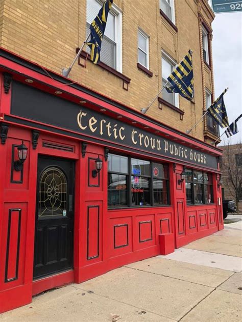 12 Best Irish Pubs to Grab a Guinness & Pub Food in Downtown Chicago | UrbanMatter