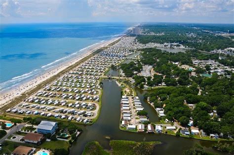 8 Scenic Oceanfront Campgrounds On The East Coast | Camping resort ...