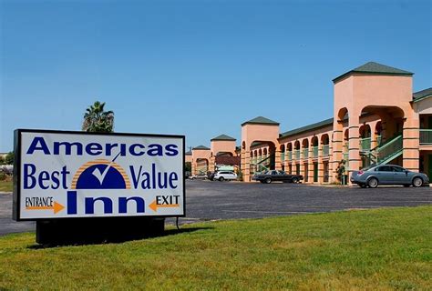 AMERICAS BEST VALUE INN AT&T CENTER - Prices & Hotel Reviews (San Antonio, TX)