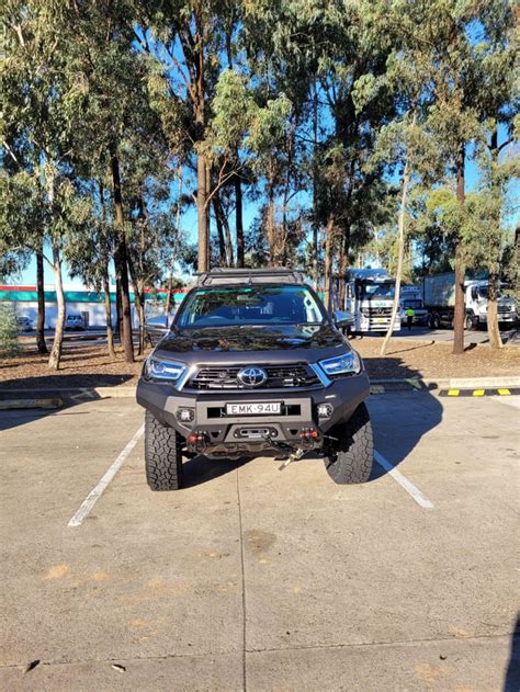 My new hilux. Few more mods and then she's done : r/hilux