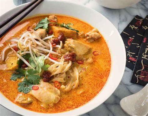 Malaysian Poached Chicken Laksa - CooksClub