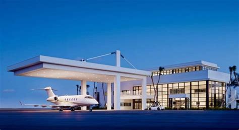 Opa Locka Airport Miami | Private Jet Charter | Icarus Jet