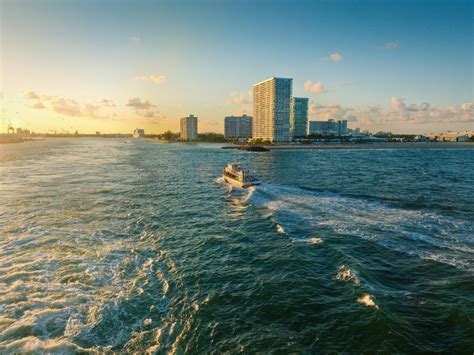 Outdoor Guide to Fort Lauderdale Beach