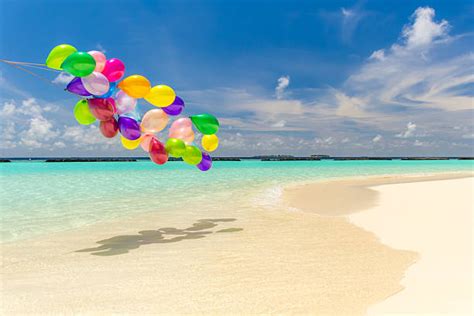 Balloons Beach Stock Photos, Pictures & Royalty-Free Images - iStock